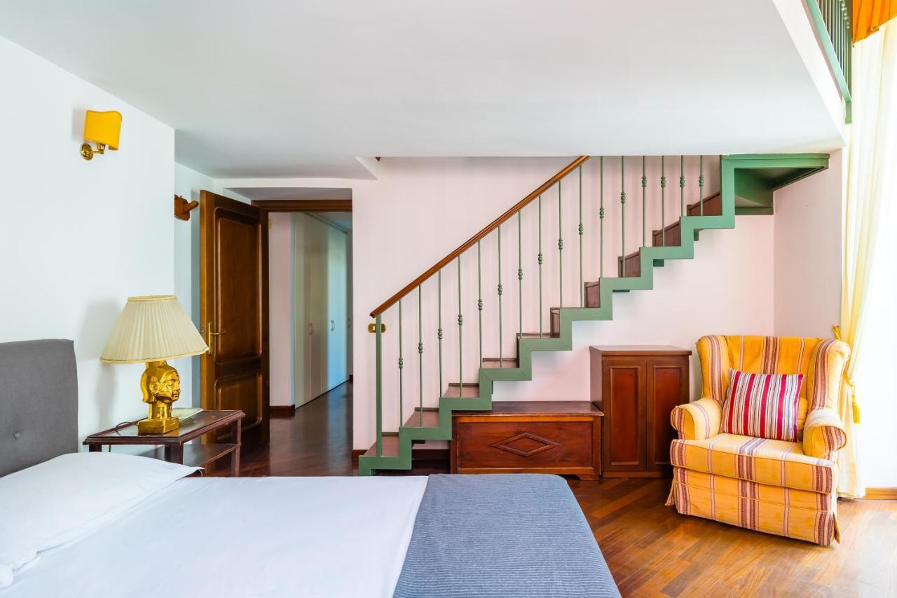 Grand Classic Apartment At San Martino By Napoliapartments Esterno foto