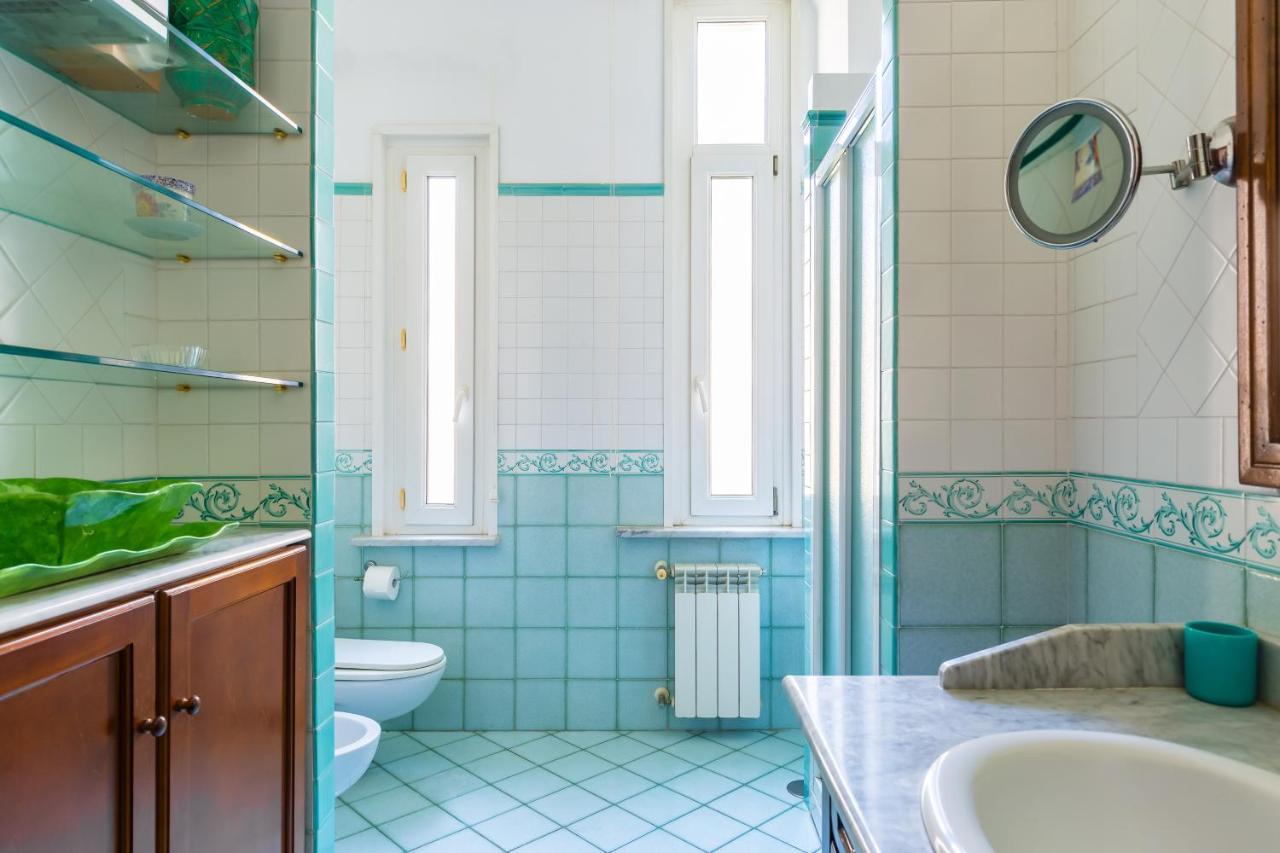 Grand Classic Apartment At San Martino By Napoliapartments Esterno foto