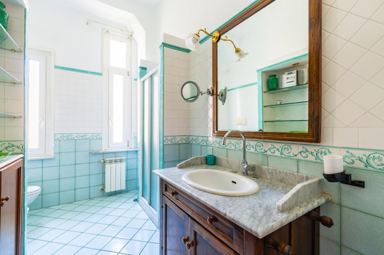 Grand Classic Apartment At San Martino By Napoliapartments Esterno foto