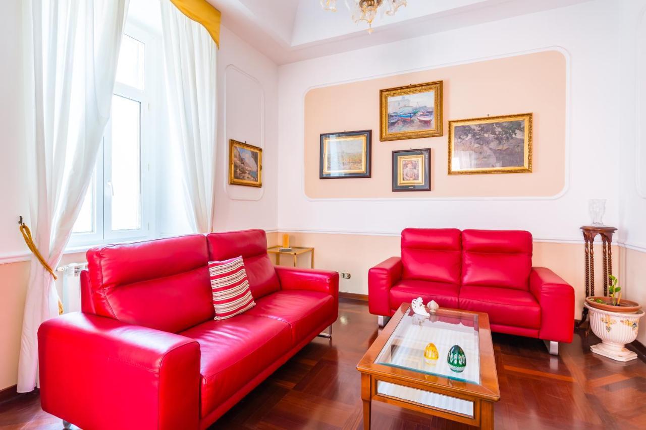 Grand Classic Apartment At San Martino By Napoliapartments Esterno foto